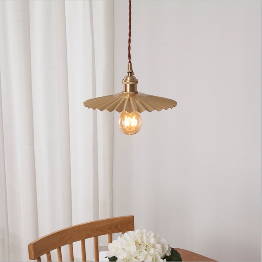 Interior Design Kitchen Modern - Lampu gantung desainer Jepang warna emas